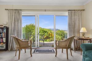 Meadow View Blue Anchor