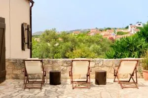 The Yard Residence - 加瓦洛霍里翁