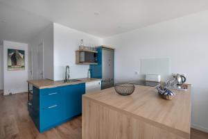 Appartements Appartement pour 6, vue mer a 40m de la plage : photos des chambres