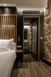 Pou by Seaward Suites