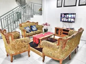 Q'Sarah Homestay Tanjong Minyak Melaka Bandaraya Bersejarah - 马日丹那