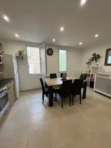 Charmant appartement rénové - 塞扬