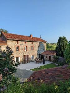 Maisons de vacances Les Gouttes Hotes - Maison de charme : photos des chambres