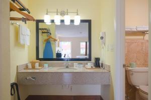 Standard Double Room with Two Double Beds room in Fairway Inn Florida City Homestead Everglades