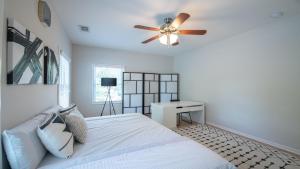 West Midtown 2 2 - Top Floor private parking