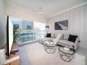 Stylish Upgraded 1 Bedroom Marina Escape