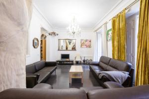 GuestReady - Madrid's Stylish Escape
