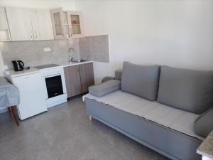 Mandi Jamine 21 apartman visoko prizemlje