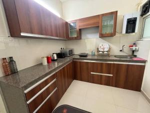 Casa Cintilante 2BR Apt ,Zennova Stays