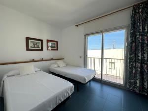 Agi Avenida Apartments