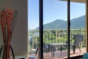 The Refuge#3 Lovely 2 BR-Apt pool & good vibes - 米卡