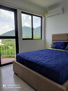 The Refuge#3 Lovely 2 BR-Apt pool & good vibes