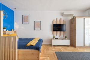 NEWLY RENOVATED!!! - Modern apartment 10 minutes from the Grand Boulevard