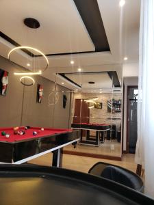 Apartamento com vista para piscina com hidromassagem e aquecedor