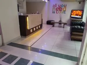 Hotel PANAME, CERCA DE LA RURAL , EMBAJADA EEUU , HIPÓDROMO DE PALERMO Y CAMPO DE POLO - Carmelo