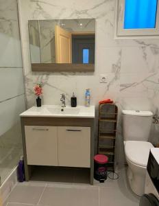 Maisons de vacances Charmante maison 4 personnes proche de paris : photos des chambres