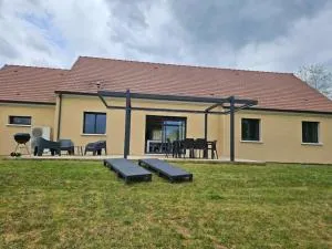 Aux charmes de la campagne - 蒙蒂尼雷斯