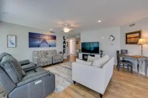 Pool and Lake Hamilton Access Hot Springs Condo! - Lake Hamilton