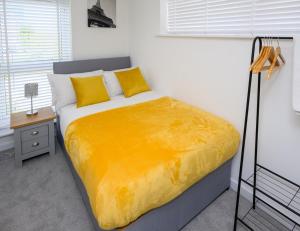 Cosy 5 Bedroom House With Parking