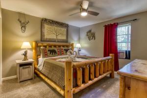 Fun & Games by HoneyBearCabins 2BR1BA Sleeps 7