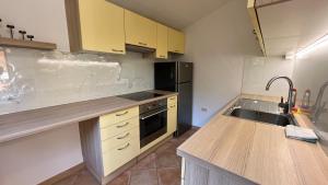 Spatial Apartment Portorož City Center Stay with Parking 