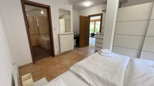 Spatial Apartment Portorož City Center Stay with Parking 