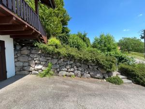 Chalets Chalet entier, vue panoramique, ruisseau et sauna. : photos des chambres