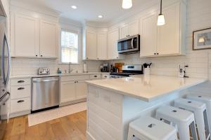 Heyday House by Seabrook Hospitality