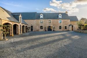 Maisons de vacances Gite L'ecurie avec spa privatif : photos des chambres