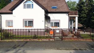 Gyöngyike Apartmanház Vonyarcvashegy