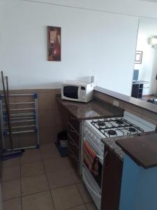 Luminoso departamento 2Amb Balvanera 8