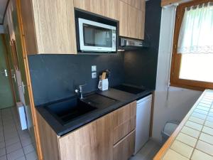 Appartements Appartement cosy avec balcon, WIFI et parking a Chatel - FR-1-693-80 : photos des chambres