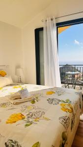 BoaVista- 2 bed house -COSY PANORAMIC -SEA - MOUNTAIN VIEW