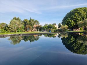 B&B / Chambres d'hotes 1832 La Rabassiere : photos des chambres