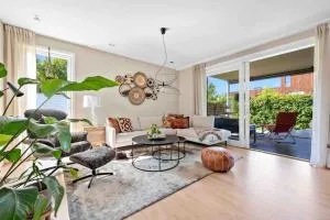 Stor leilighet med 4 soverom,stor terrasse og hage - 桑维卡