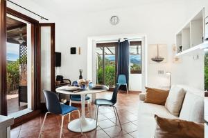 Coralli cottage on the hill - Shared Pool img1