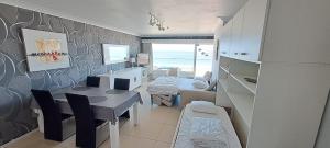 Modern studio with beautiful sea view - 9th floor