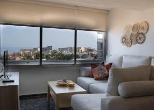 Apto luminoso Vistas al Mar, parejas, Nómadas dgtl