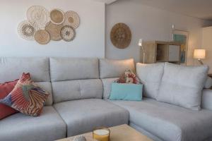 Apto luminoso Vistas al Mar, parejas, Nómadas dgtl