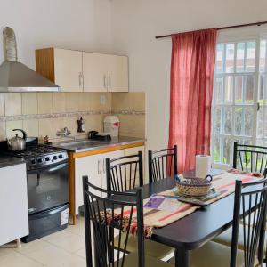 G2 Casa en Villa Ángela 2 dormitorios con Garage Independiente