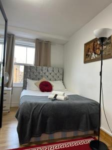 Tower Bridge Roomzzzz BnB