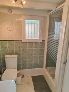 Appartements Bel appartement avec piscine : photos des chambres