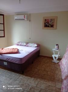 casa aconchegante com piscina e jardim