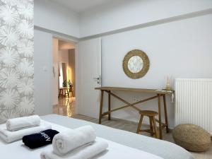 Luxury Downtown Apartment Guya