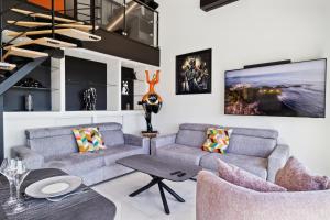 DUPLEX VILLA LES PINS 89m2 et terrasse 30m2