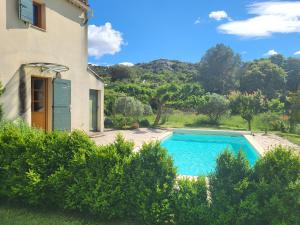 Appartements Villa vue sur la Garrigue avec piscine : photos des chambres