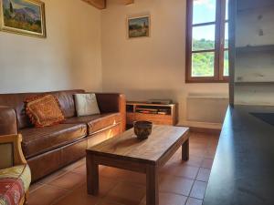 Appartements Villa vue sur la Garrigue avec piscine : photos des chambres