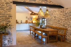 Maisons d'hotes Gites au pied des Cevennes - Domaine Les Terres Aoyama : photos des chambres