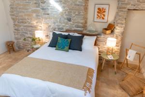 Maisons d'hotes Gites au pied des Cevennes - Domaine Les Terres Aoyama : photos des chambres
