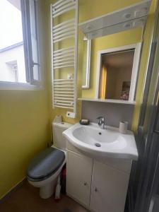 Appartements VANVES studio calme rez-de-chaussee cour Porte de Versailles : photos des chambres